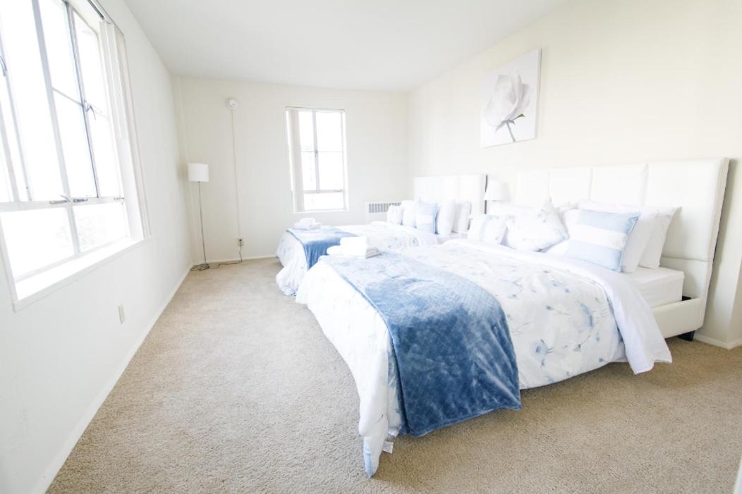 Cozy Living At West Hollywood -2BR/2BA Apartment Near The Grove Mall Main image 2